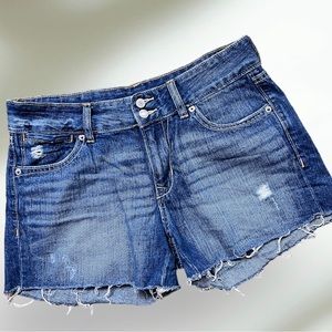 Old Navy cut off jean shorts size 8